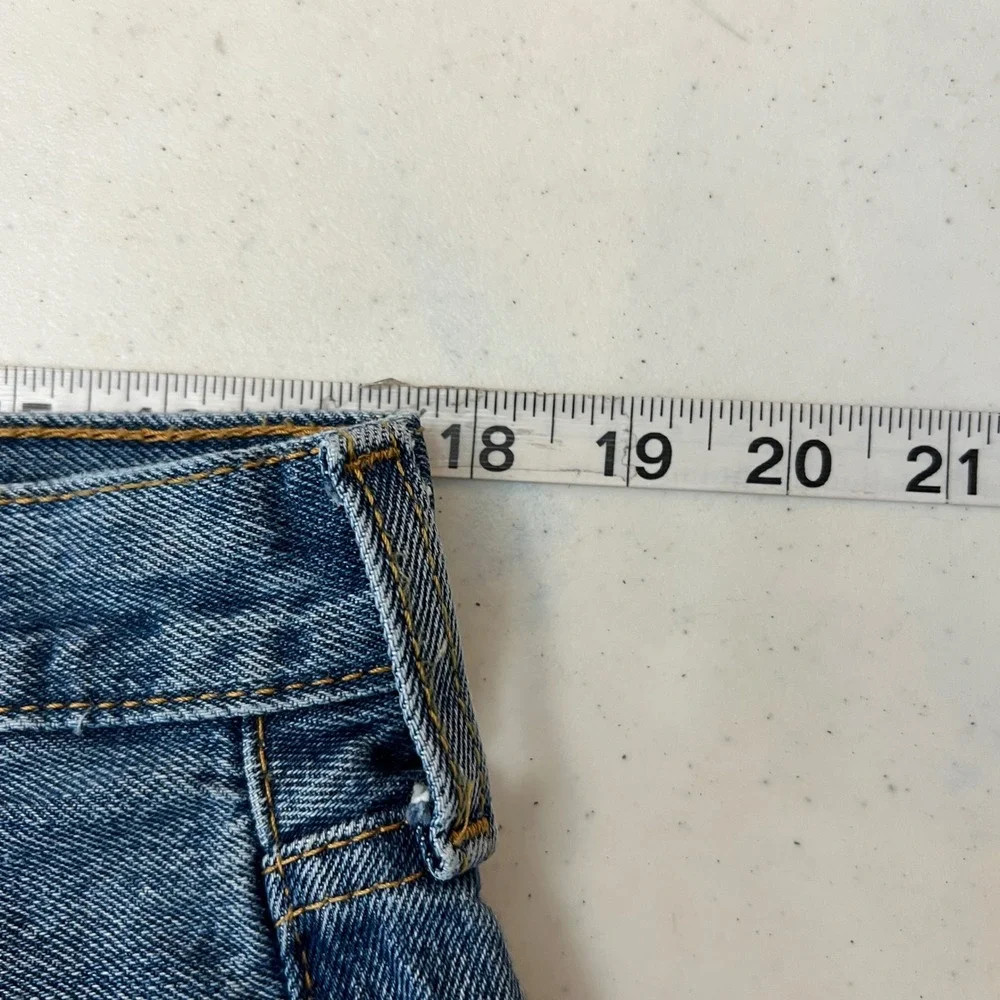 Levis 501 Original Fit Straight Leg Jeans Medium Wash Blue 36x29 1816